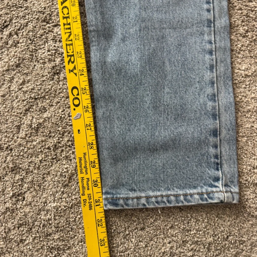 Vintage Levis 550 Relaxed Fit Tapered Leg Jeans Light Wash Blue USA Made 30x32